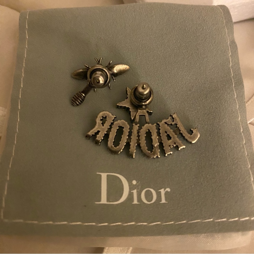Christian Dior J'adior Logo Bee Earrings New Authentic- Never Worn - Picture 7 of 11
